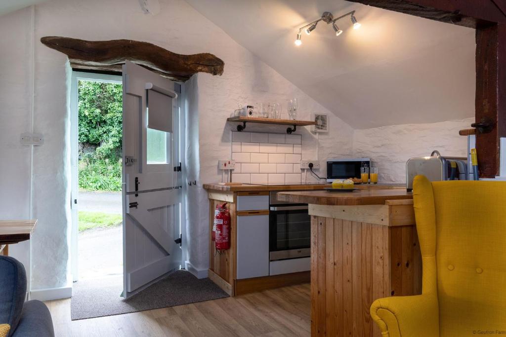 Granary Retreat, Bryn-Crug photo 7
