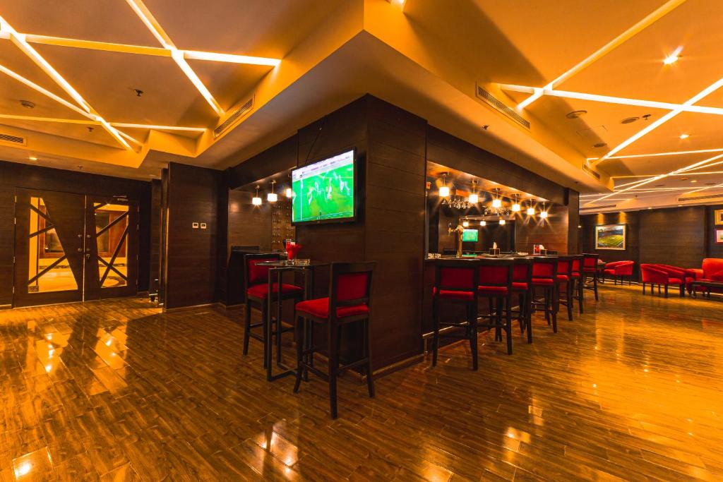 Pub/Lounge
