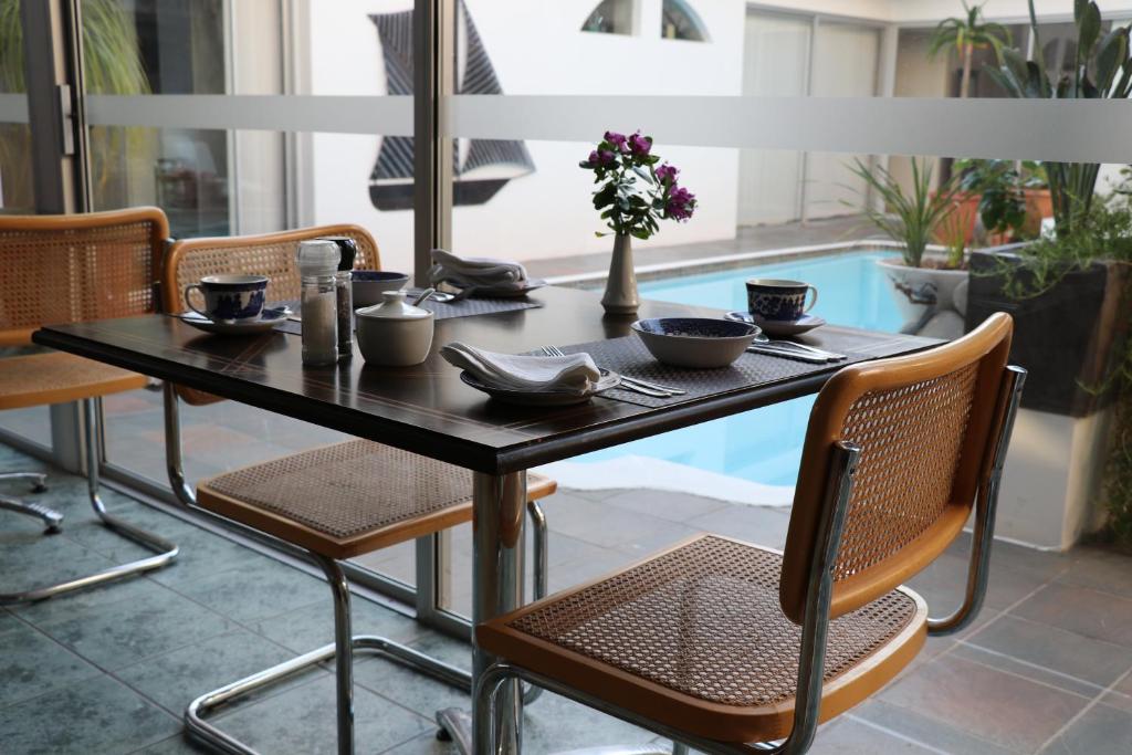 Admiralty Bed & Breakfast