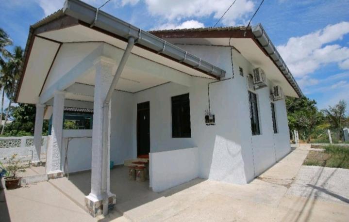 Avohomestay Syariah YouTube Netflix — Hotel in Kuala Terengganu