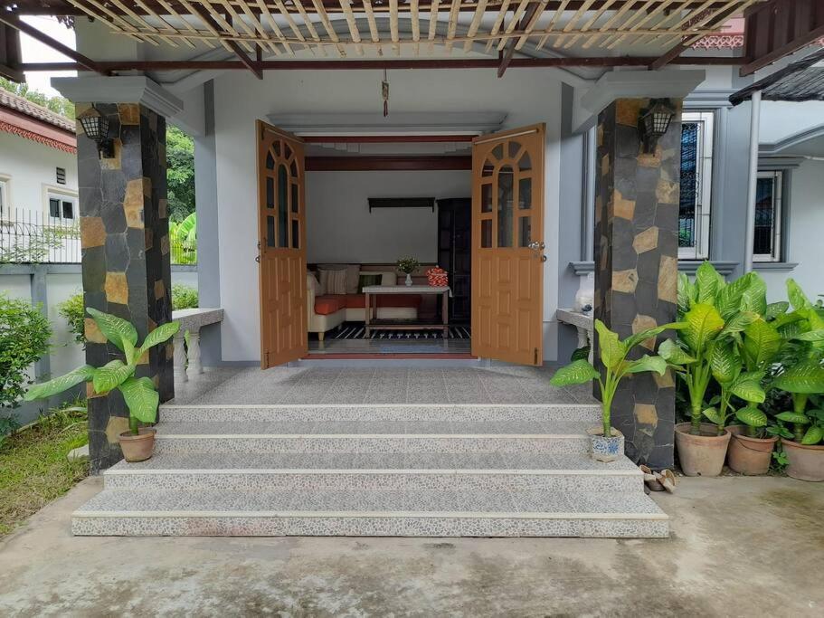 Karun House Chiang Mai, bungalow for 6 in a quiet neighborhood photo
