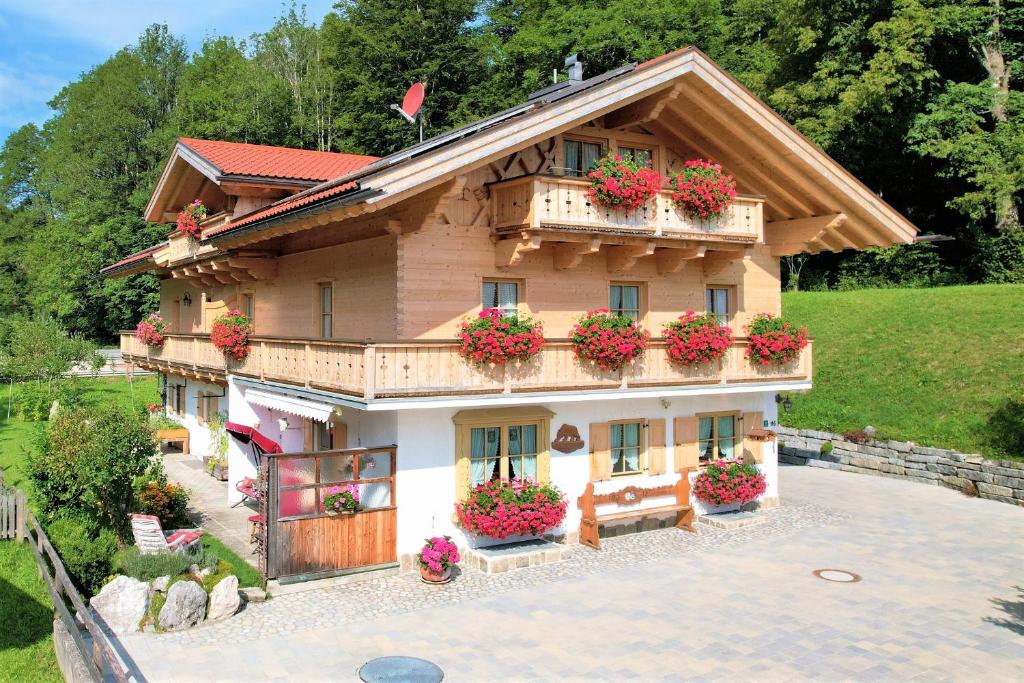 Ferienwohnungen Pfanzelter - 2