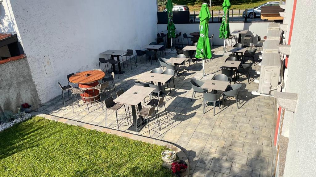 Madonca Rooms & Restaurant 4