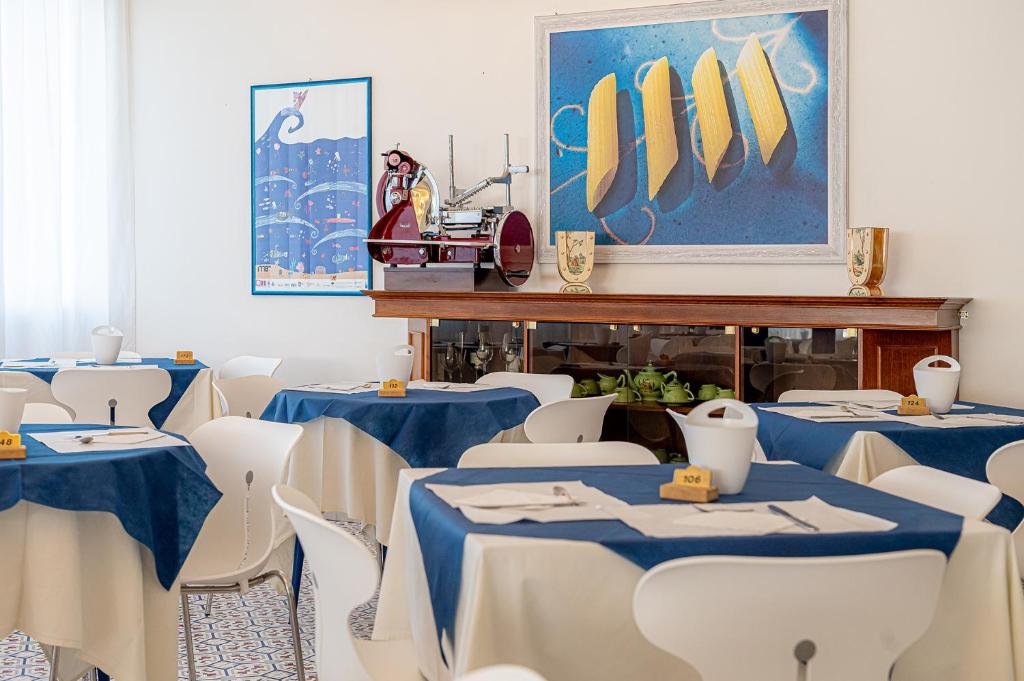 Hotel City — Restauracje i bary in Milano Marittima, Emilia-Romania