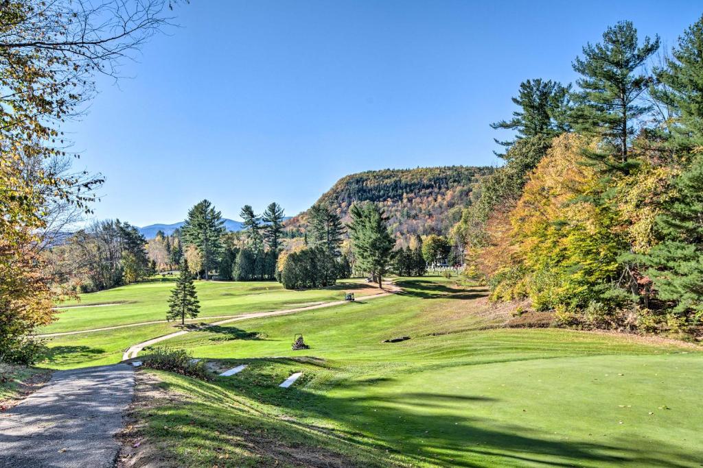 Up to 25% off - Charming Jackson Mountain Retreat On Golf Course!, NH