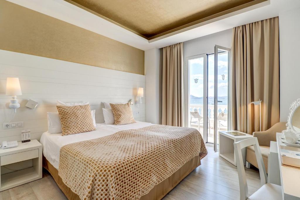 Hotel Illa d'Or & Club Apts 4* Sup - 4
