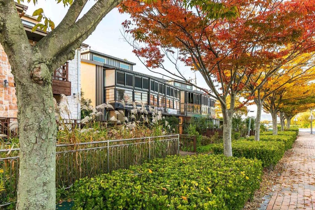 Four Seasons Pension photo