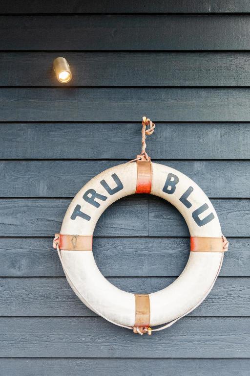 Tru Blu - Enjoy Sweeping 180 Degree Views of Gracetown in this Modern Family Beach House — Hotel in Margaret River