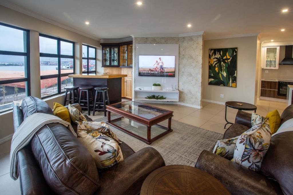 Stay at The Point - Peaceful Plentiful Penthouse photo