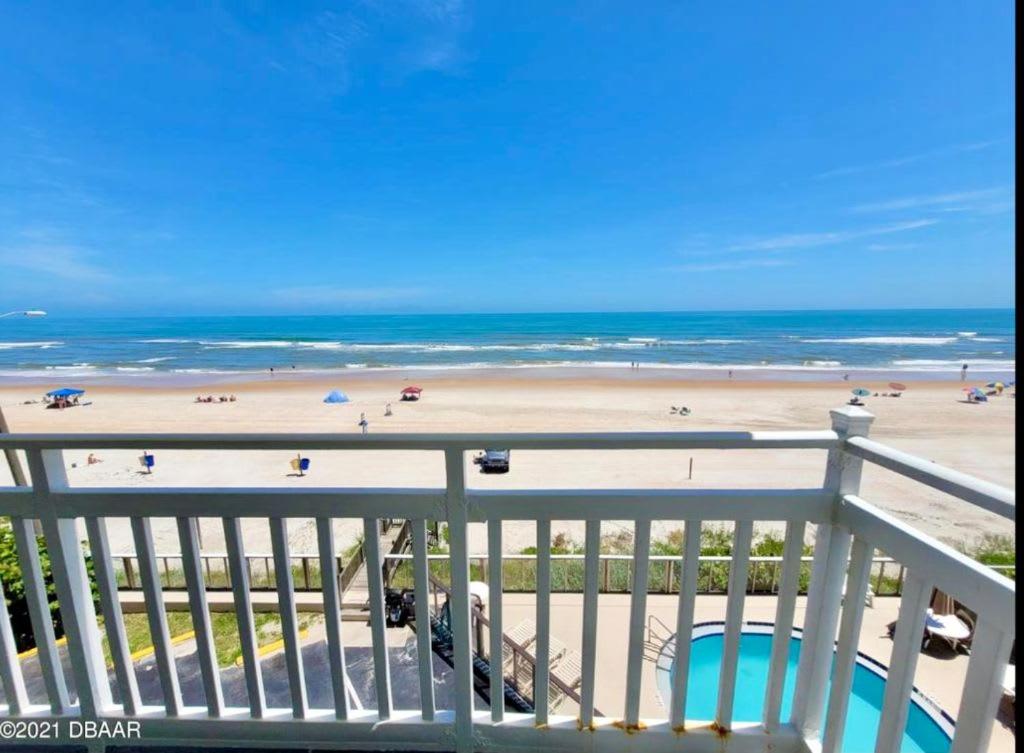 Beachfront Bliss - Suite at Symphony Beach Club — Hotel in Ormond Beach (FL)