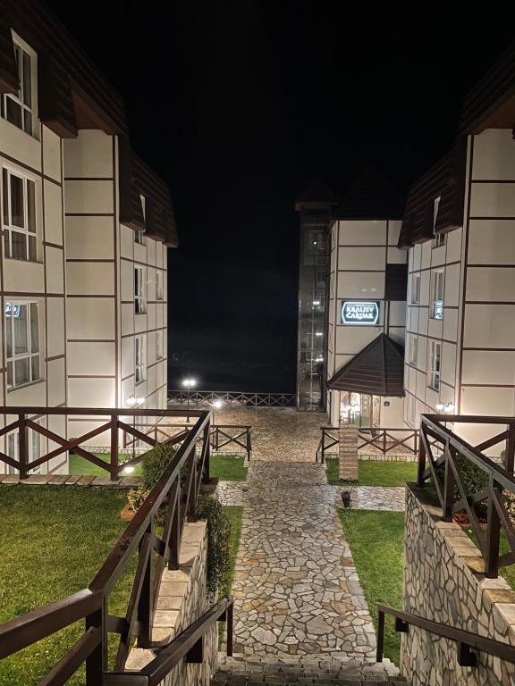 Apartman 33 Kraljevi Čardaci - 5