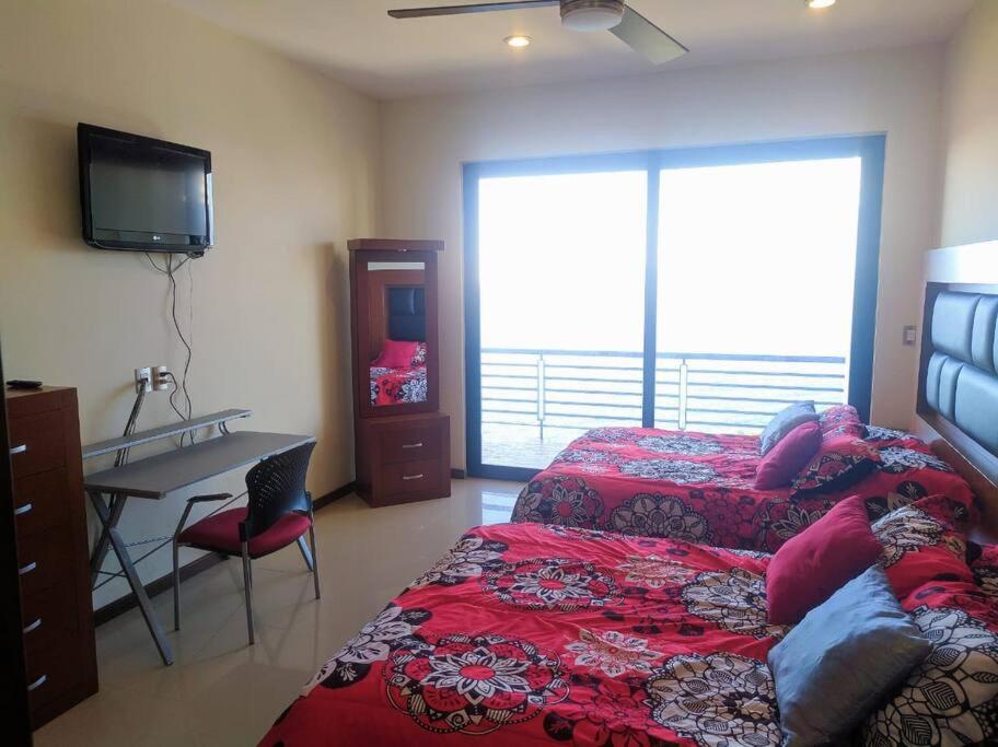 Lujoso Penthouse con alberca privada para 15 personas en Mazatlán, Sin. - 2