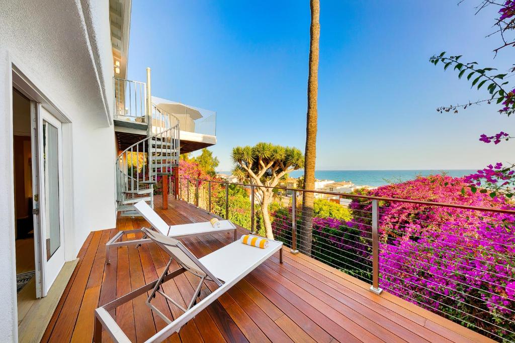 Malibu Beach House Perfection photo
