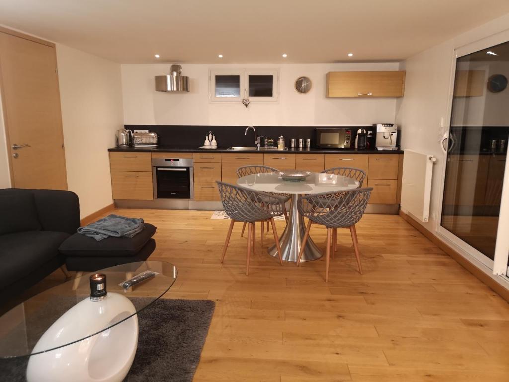 Très bel appartement avec vue sur les montagnes - 1