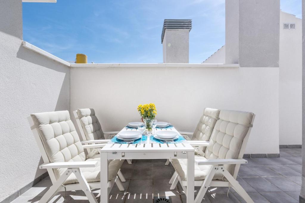 Jinetes Penthouse in Malaga by Solaga Holiday Homes - 4