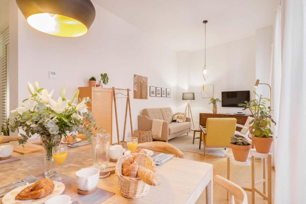 Larios Suites in Malaga by Solaga Holiday Homes - 4