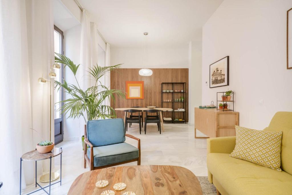 Larios Suites in Malaga by Solaga Holiday Homes - 3