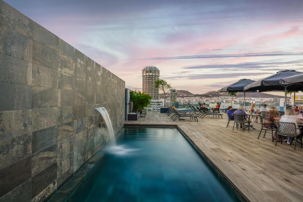 Hotel LIVVO Lumm photo