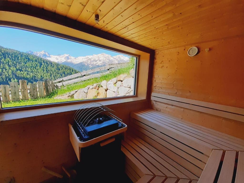 Biohof der Veitenhof - Ferienwohnungen und Chalet im Ötztal mit Wellness und Skipass - 4