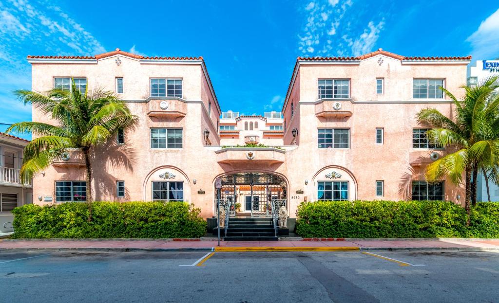 Secret Garden Miami Beach — Hotel in Miami Beach (FL)
