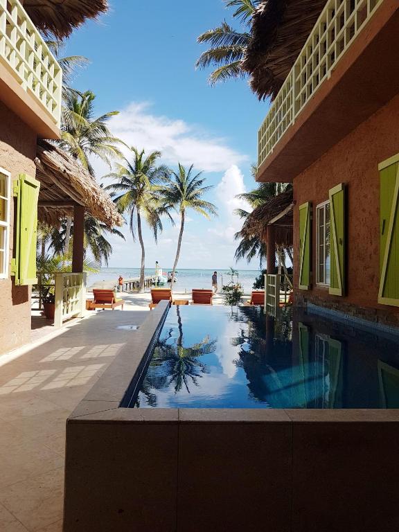 Caye Casa photo