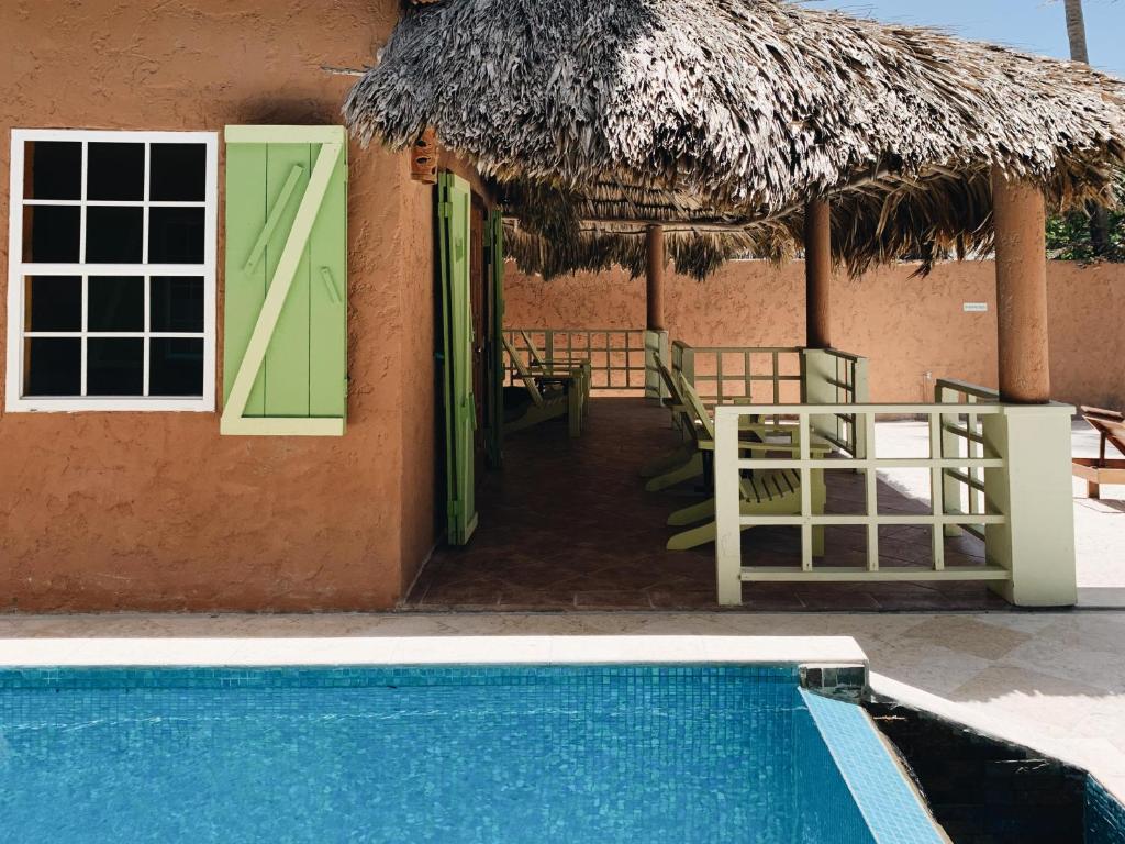 Caye Casa photo