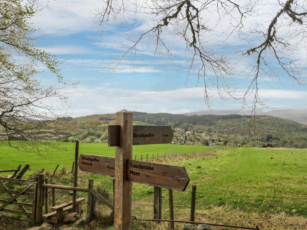Eagle Lodge, Strathpeffer photo 7
