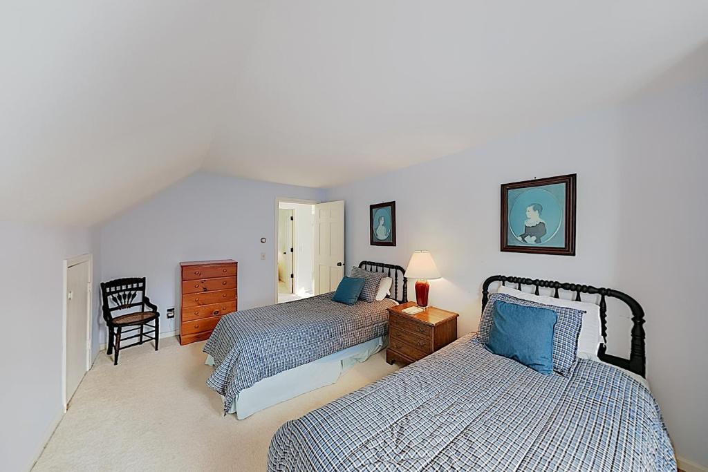 Long Pond Lookout, South Yarmouth