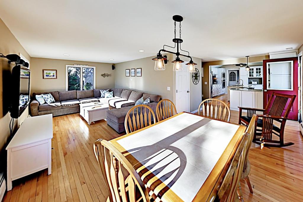 Stepping Stone Cottage, Chatham