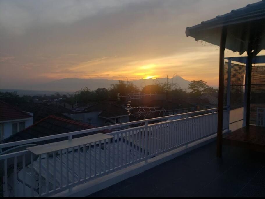 Villa Two One exotic private pool di Batu