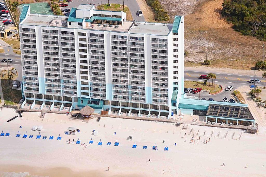 Landmark Holiday Beach Resort a VRI Resort photo