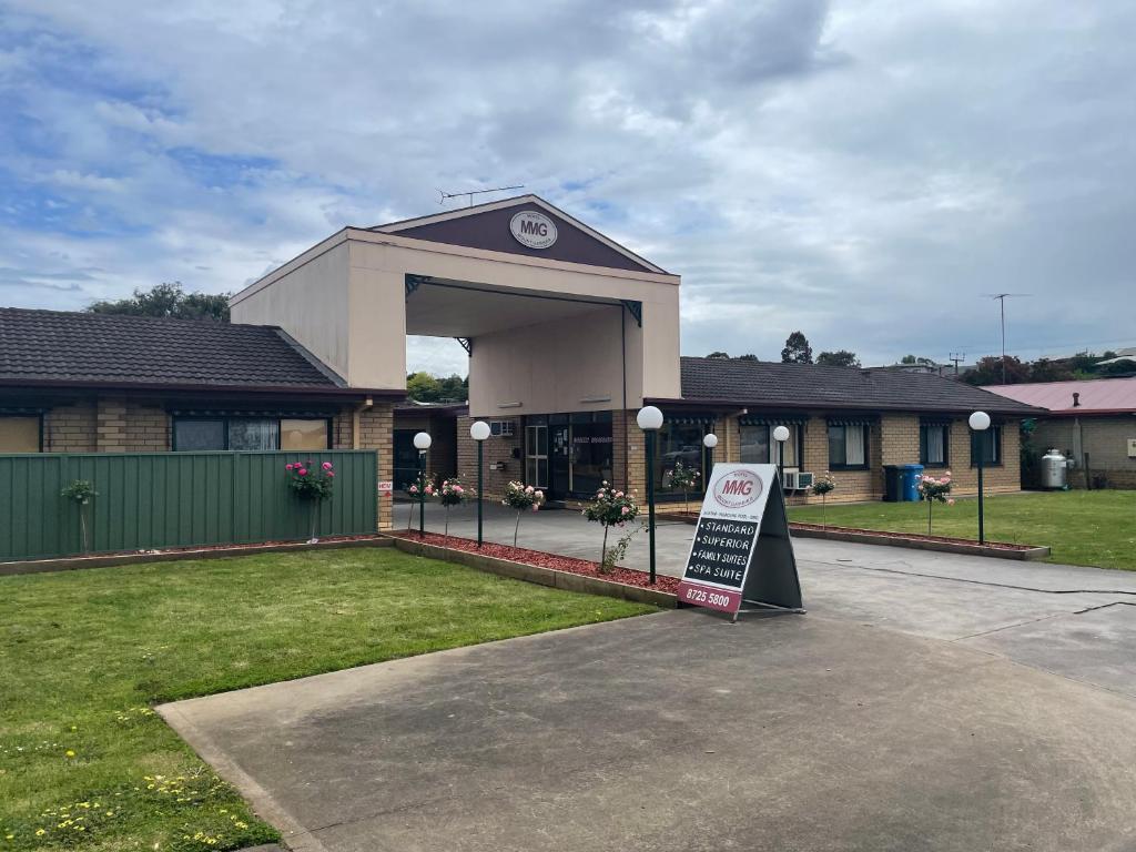 Motel Mount Gambier photo
