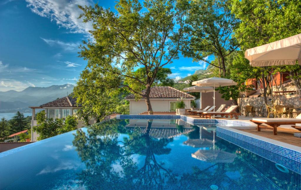 Harmonia Bungalows & Pool photo