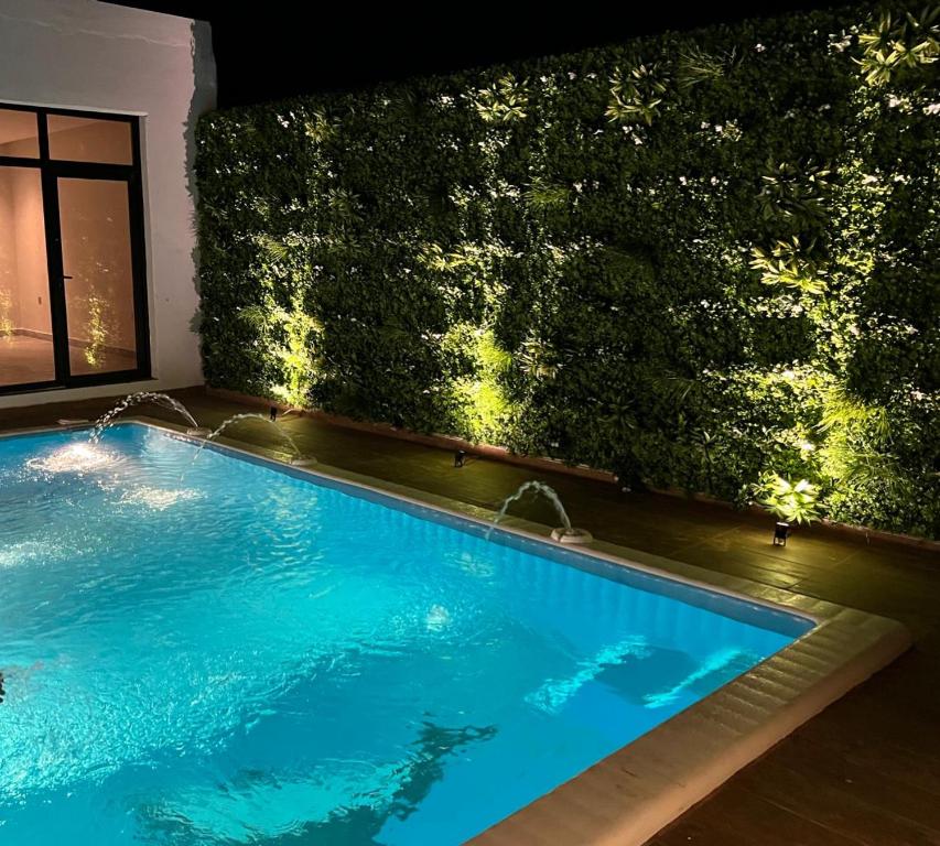 شاليه شيبارا — Hotel in Umm Lajj
