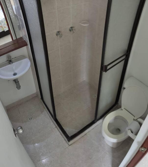 APARTAMENTO CERCA AL ESTADIO Y EL BATALLON - 4