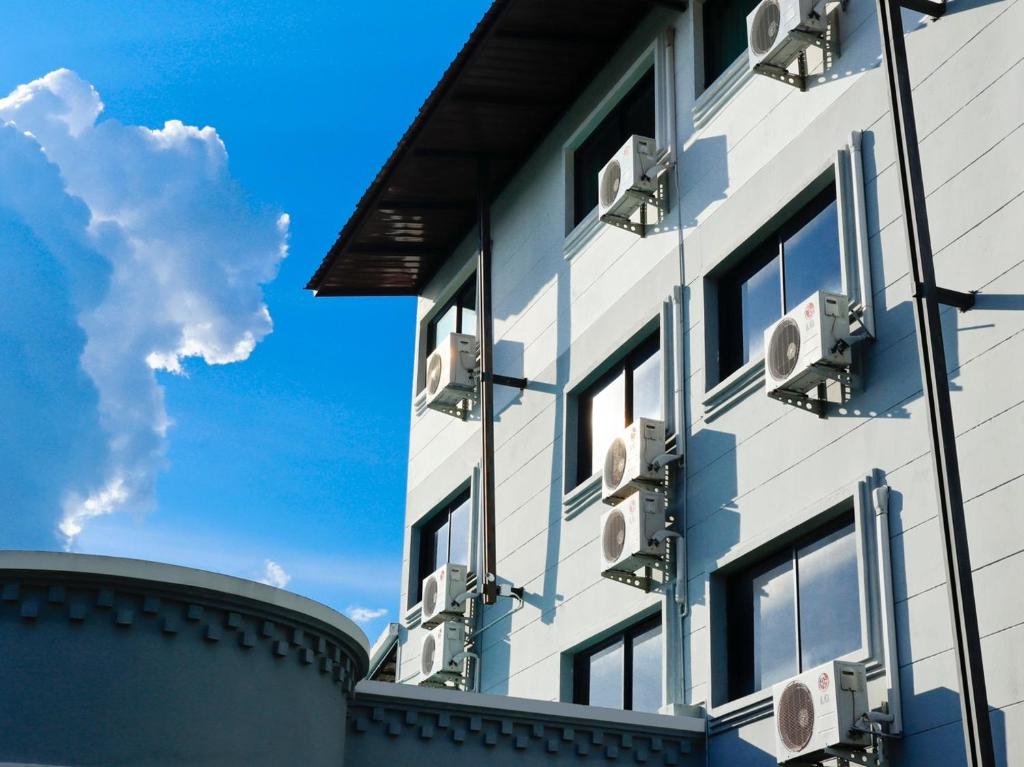 AIRBEST Gemtree Lampang Hotel photo