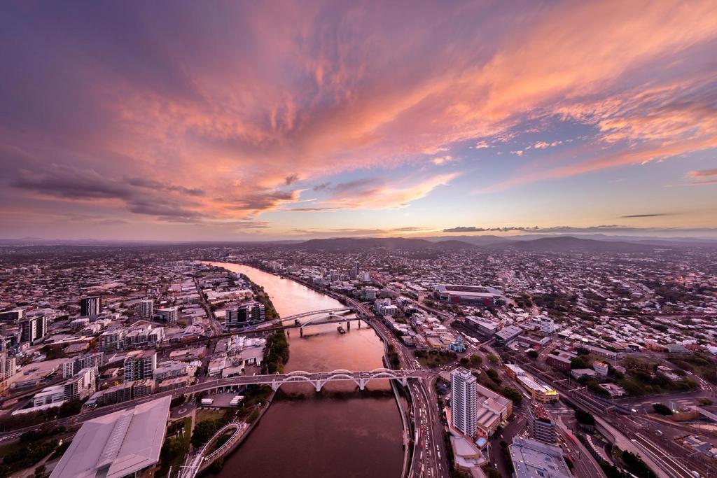 Meriton Suites Herschel Street, Brisbane 2024 Updated Prices, Deals