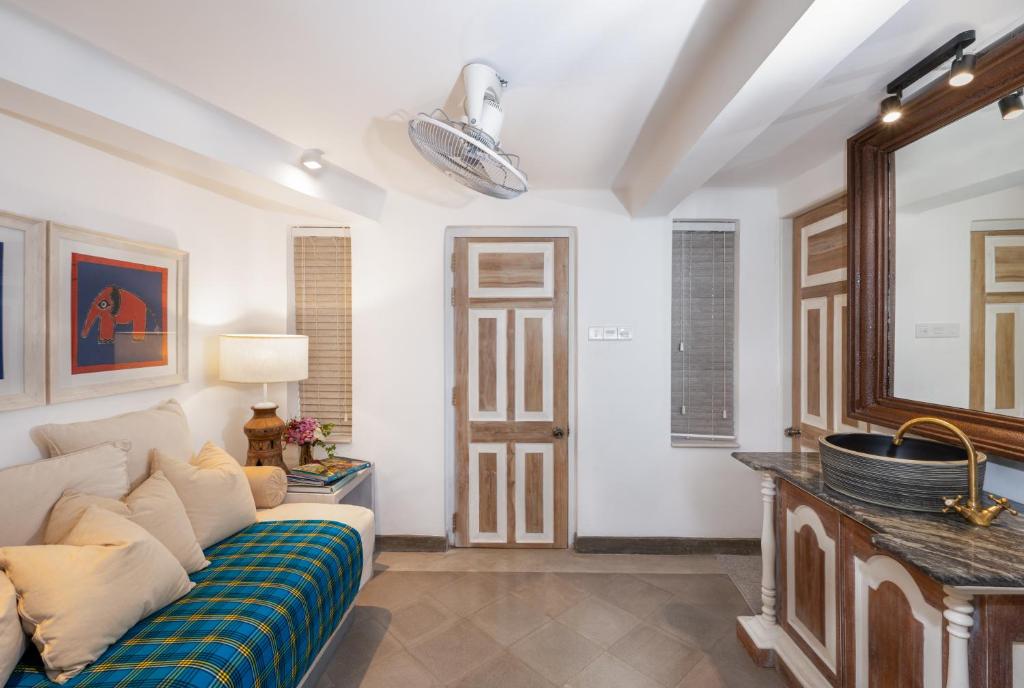 55TG Boutique Suites photo