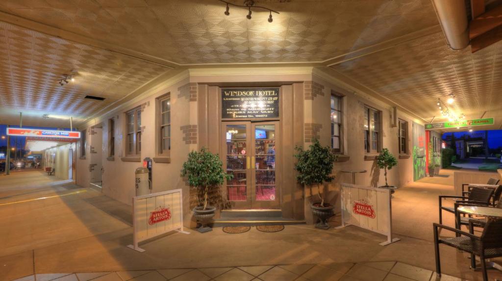 Windsor Hotel Miles — Hotel in Miles