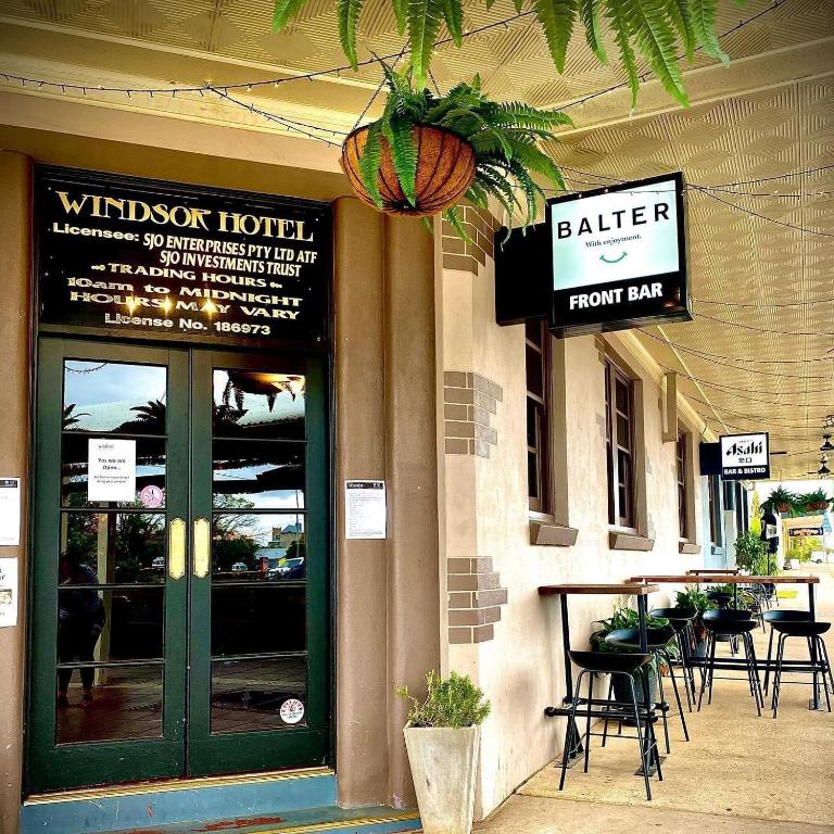 Windsor Hotel Miles photo