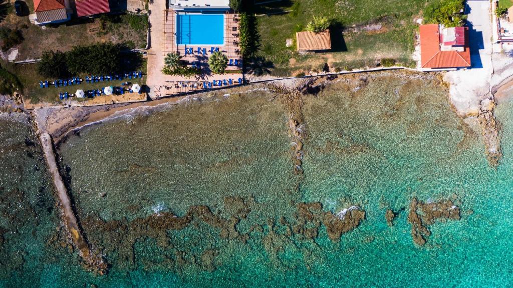 Belussi Beach Hotel & Suites photo