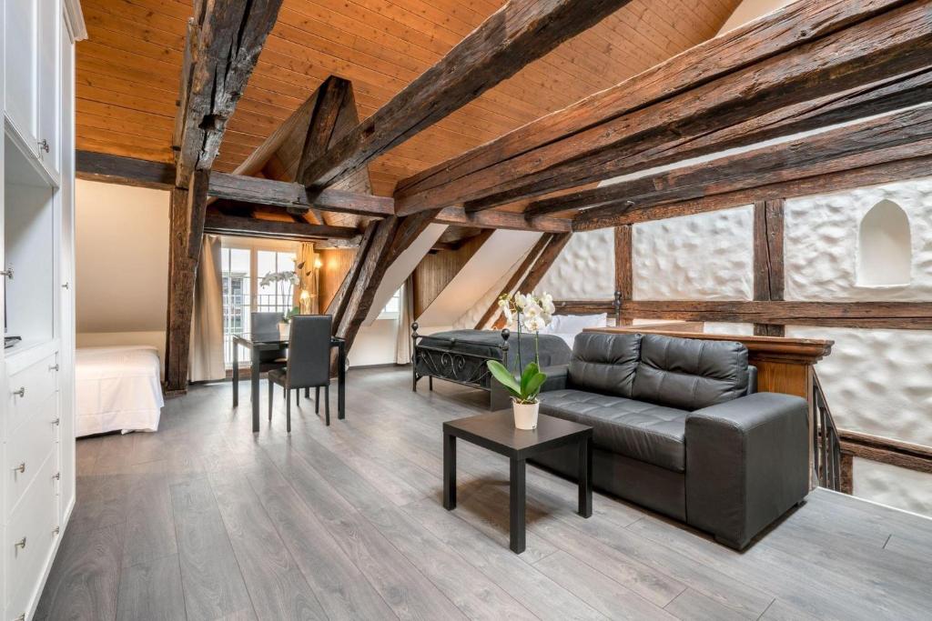 KoBi Boutique Studios Hirschenplatz photo