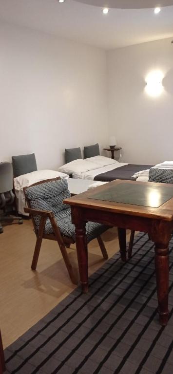 La Residenza Napoli Chiaia short let apartment superior Via Chiaia 82 photo