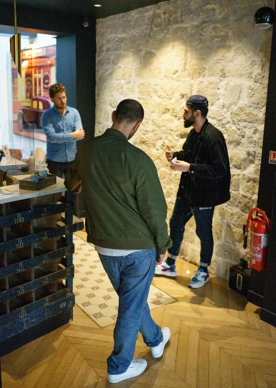 フロント・ロビー