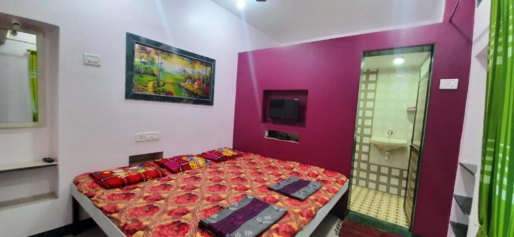 Adarsh Niwas, Malvan