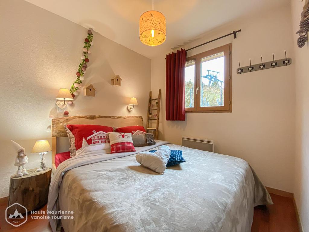 VALFREJUS - Appartement "L'Erable" Les Chalets de Florence 2 - Chaleureux et fonctionnel - plein centre à côté des télécabines - 4 à 7 pers - 1