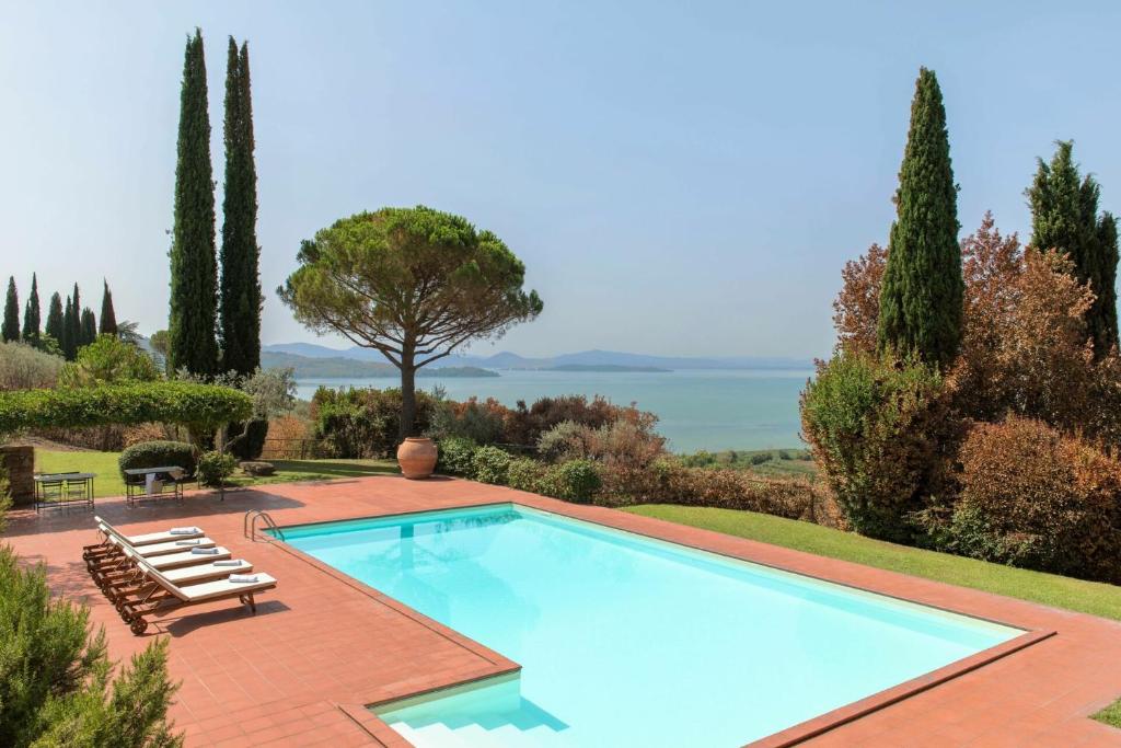 Passignano sul Trasimeno Villa Sleeps 6 Pool WiFi