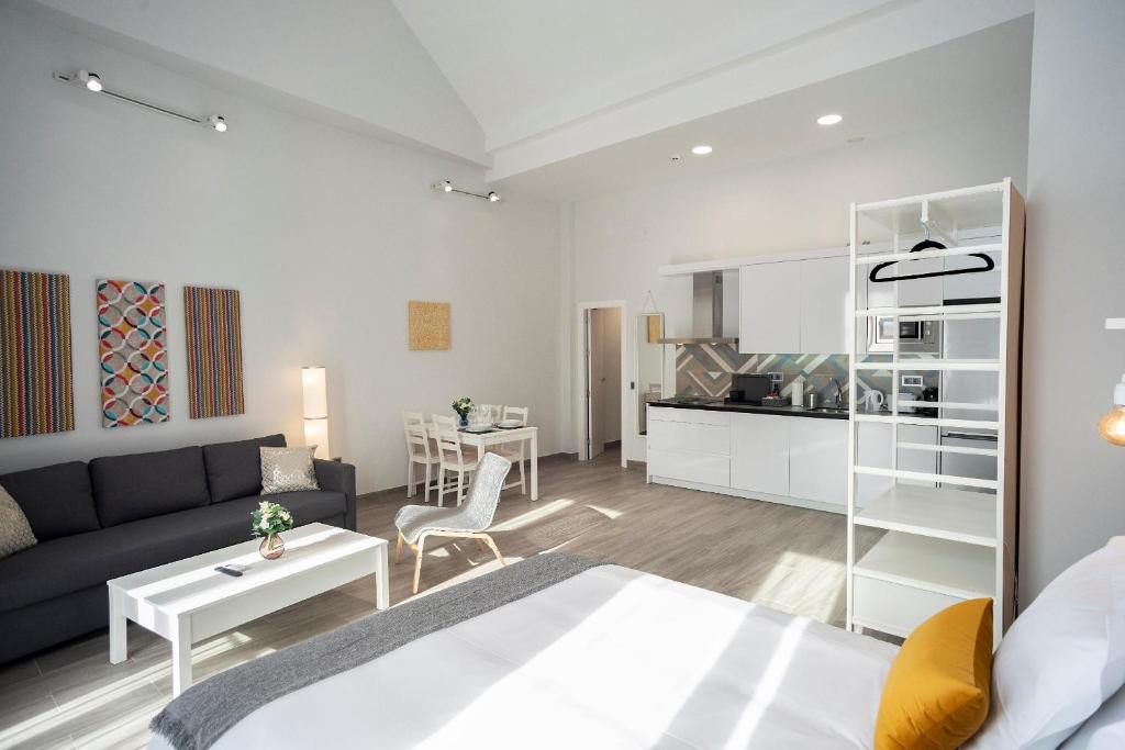 EM21 Apartamentos 전경