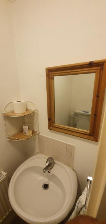 Spacious and Serene Stay near Milton Keynes centre photo