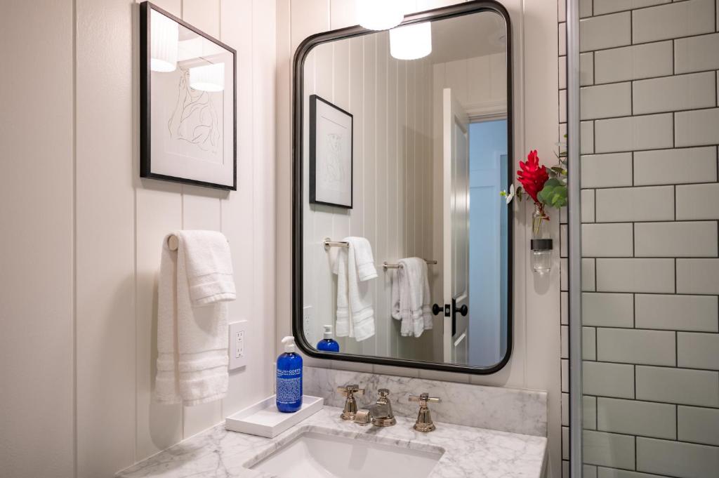 Lahaina Inn Photo 18